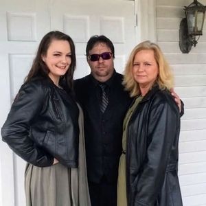 Meet your Posher, Bruce